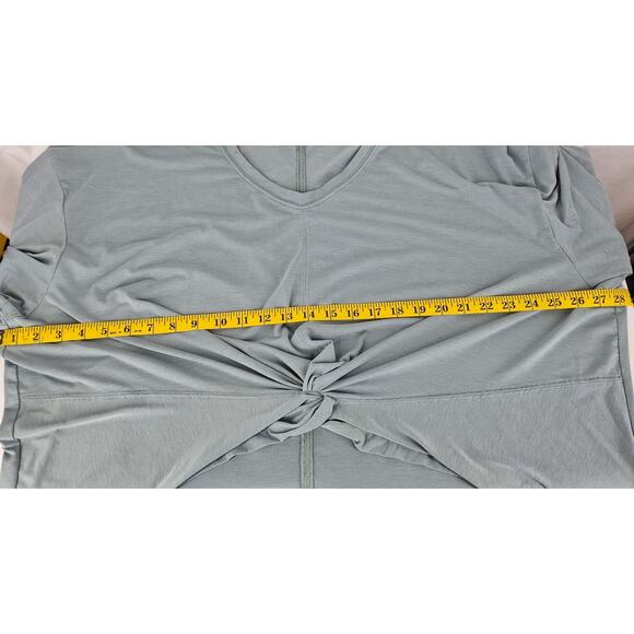 ATHLETA WOMEN'S EMBODY TWIST FRONT TOP 3/4 SLEEVE SAGE – SIZE 2X - STYLE 987314 - Picture 7 of 9